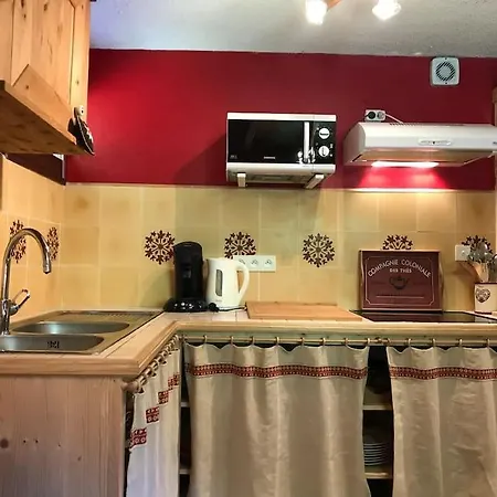 65m2 Esprit Chalet. Parking. Balcon 코트레