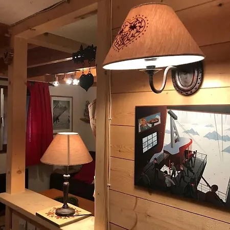 65m2 Esprit Chalet. Parking. Balcon