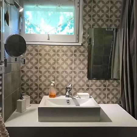 65m2 Esprit Chalet. Parking. Balcon *